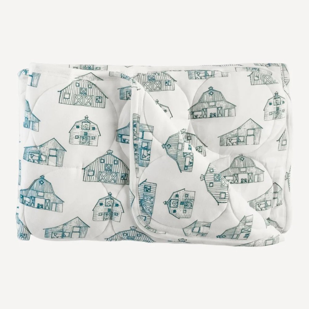 Kate Quinn Blue Barns Classic Farmhouse Quilt Modal